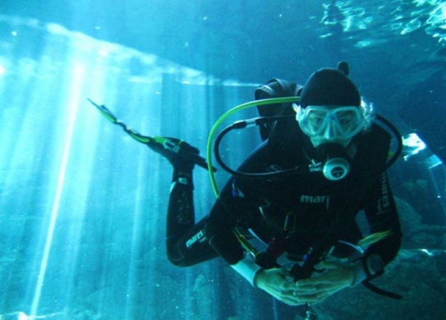  天然井潜水之旅